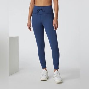 Vuori Daily Leggings- Size Small